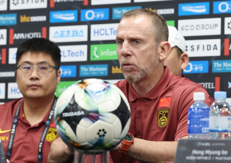 马德兴国青队观察：缺少“王钰栋”这样的尖子球员 各位置较均衡